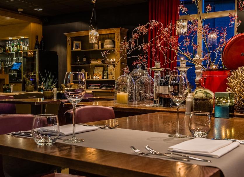 Restaurant Photo
