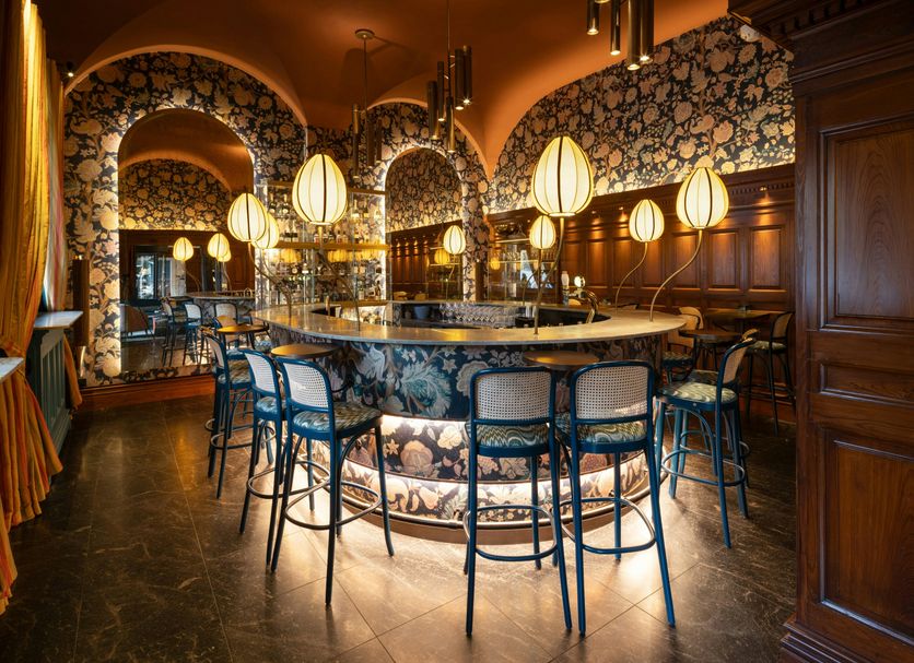 Bar Photo