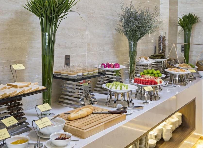 Buffet Photo