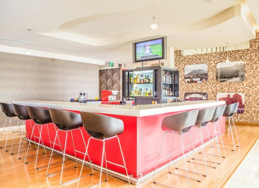 Bar Photo