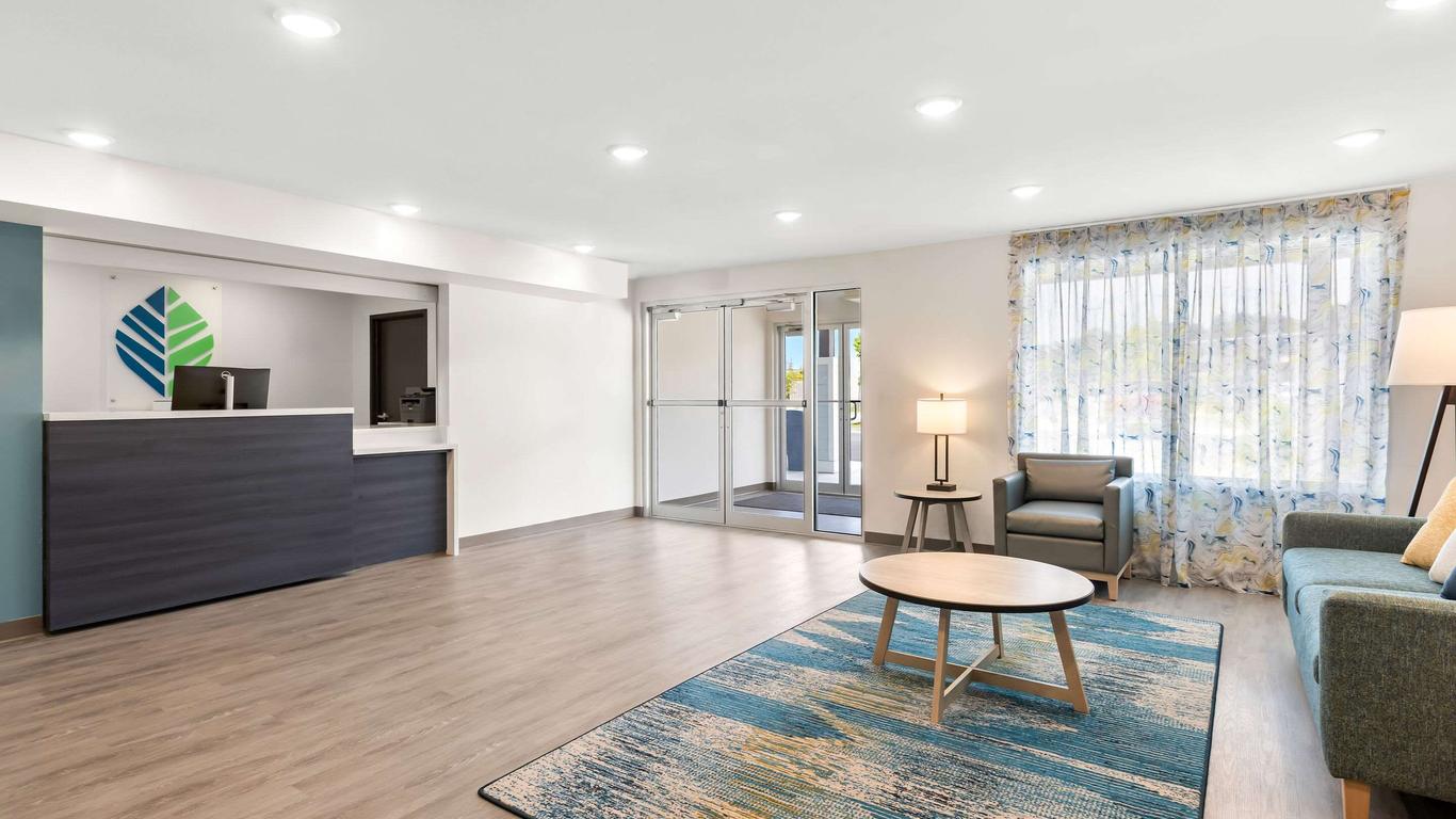 Woodspring Suites Savannah West Chatham Parkway