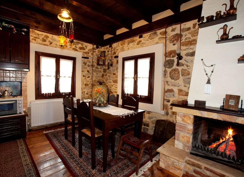 Dining room Photo