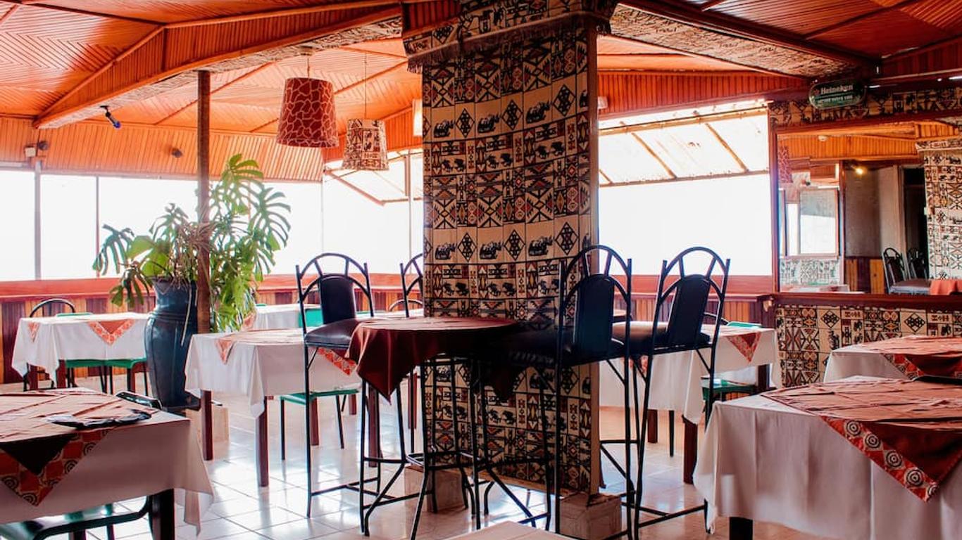 Okapi Hotel