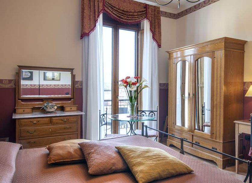 Bedroom Photo