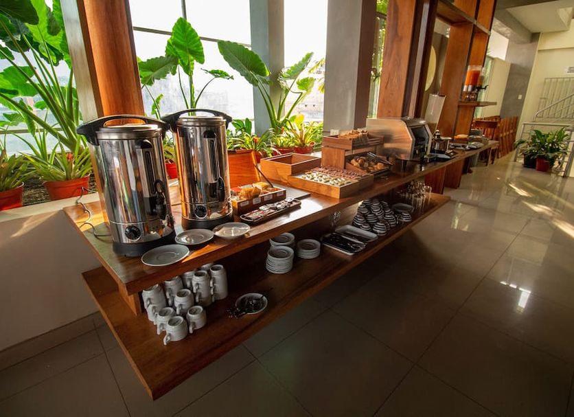 Buffet Photo