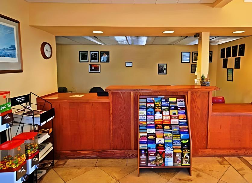 Front desk Photo