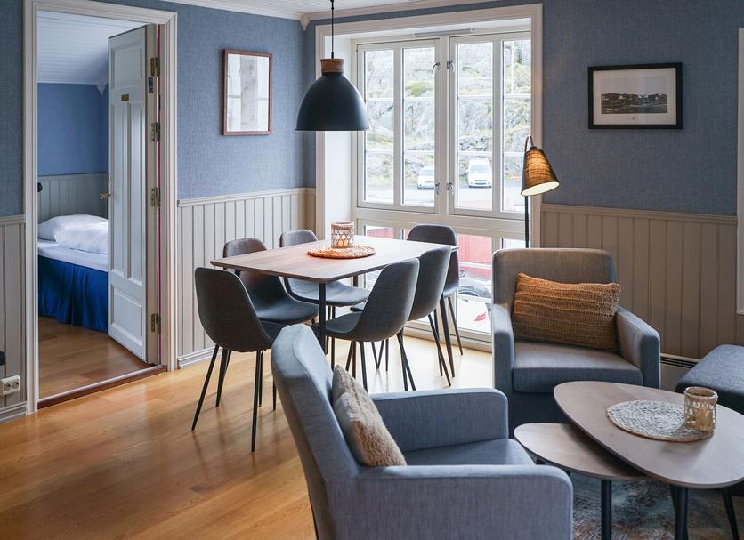Dining room Photo