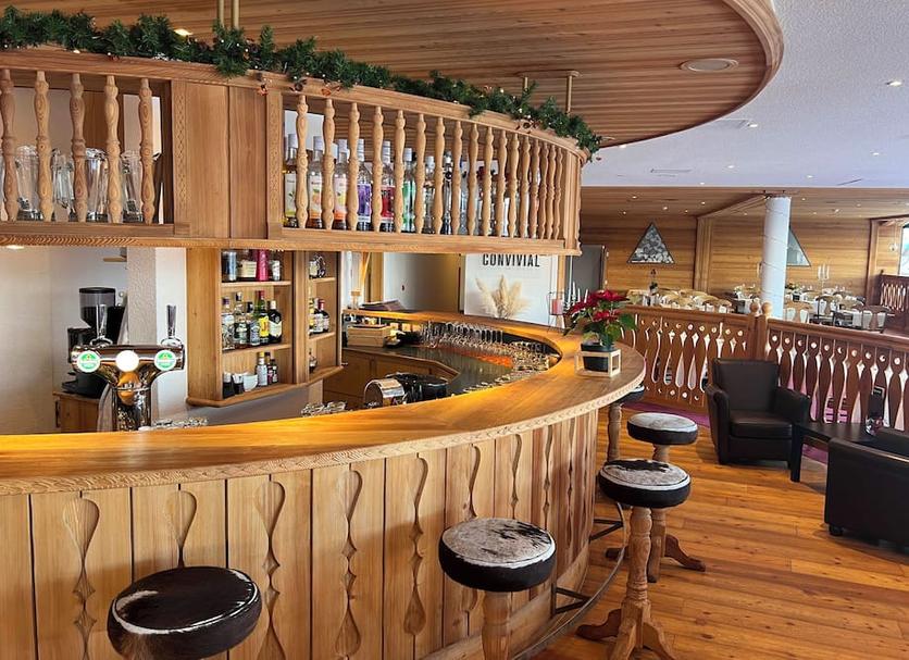 Bar Photo