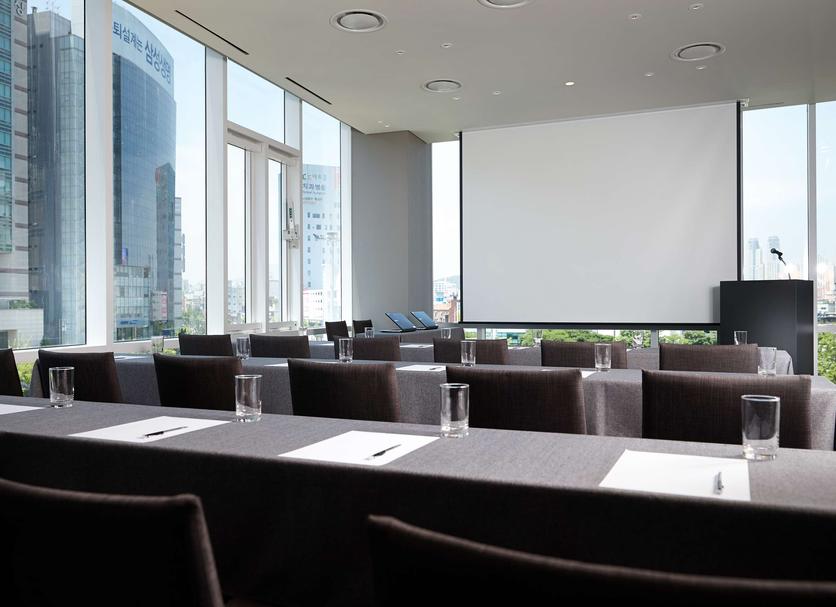 Conference room Photo