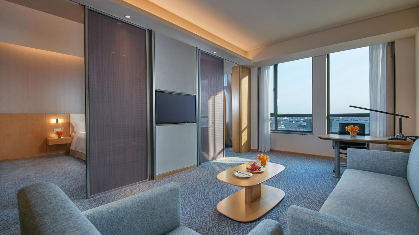 Holiday Inn Express Nantong Textile City