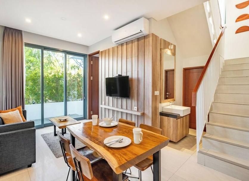 Dining room Photo