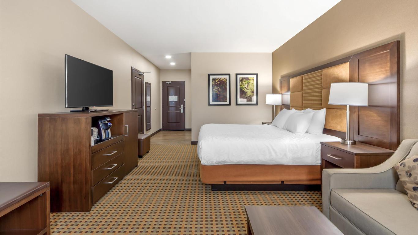Best Western Plus Hinton Inn & Suites