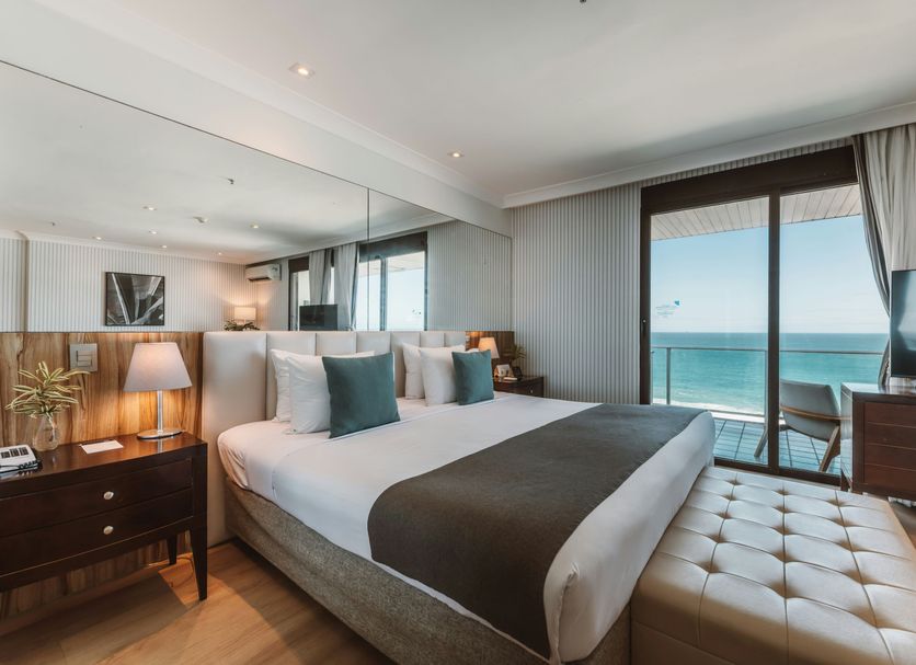 Pestana Rio Atlântica room with ocean-view balcony in Rio de Janeiro
