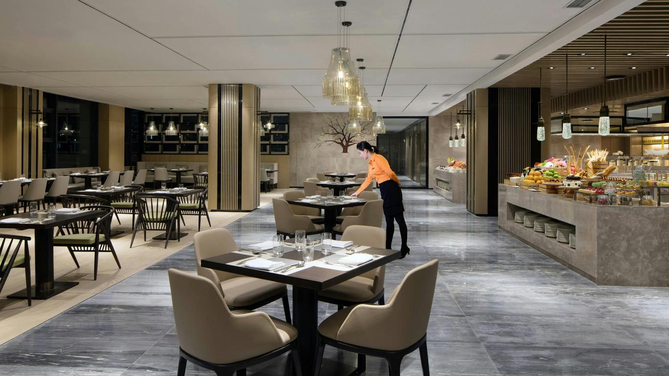 Courtyard by Marriott Zhengzhou Airport