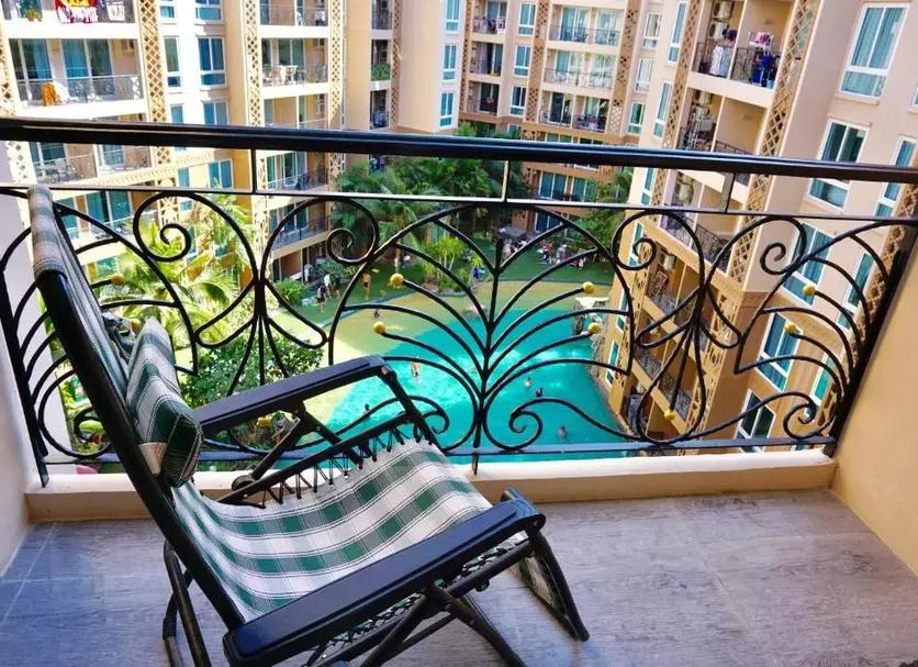 Balcony Photo