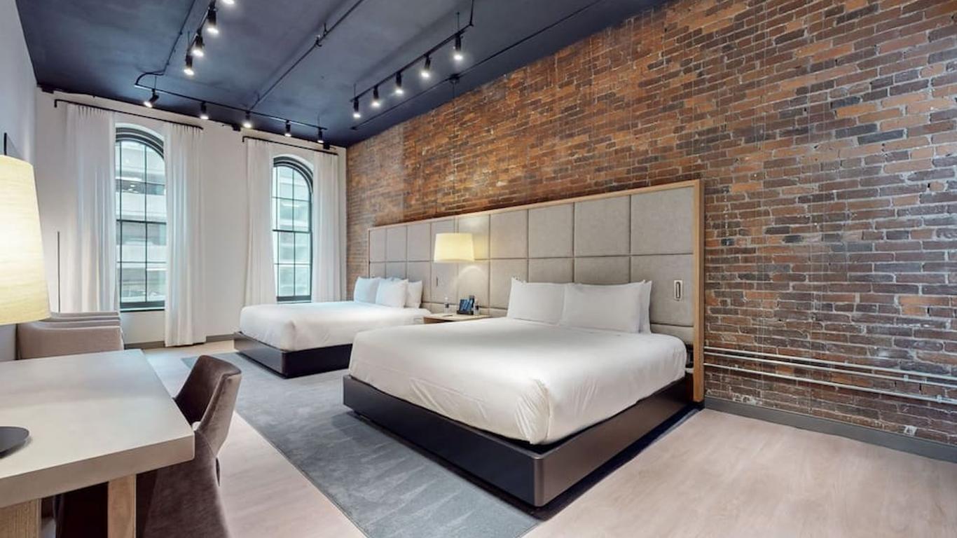 Studio 154 Luxury Hotel
