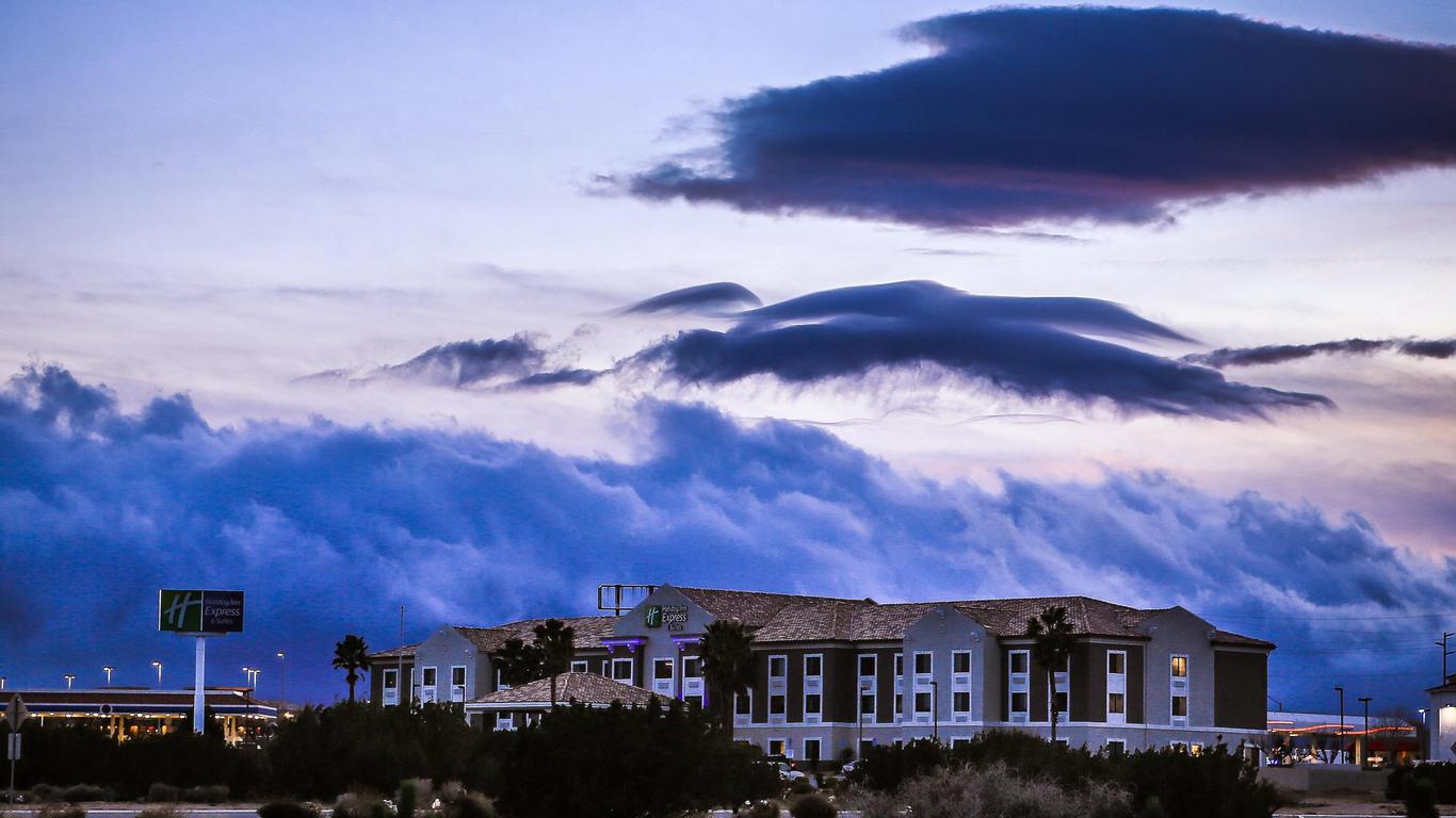 Holiday Inn Express Hotel & Suites Hesperia, An IHG Hotel