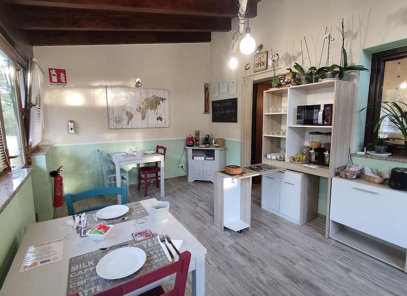 Dining room Photo