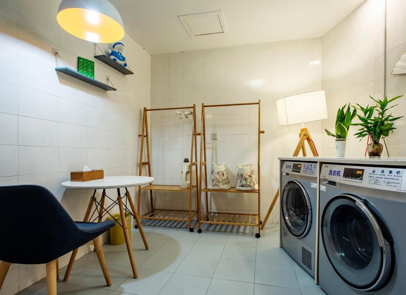 Laundry facility Photo