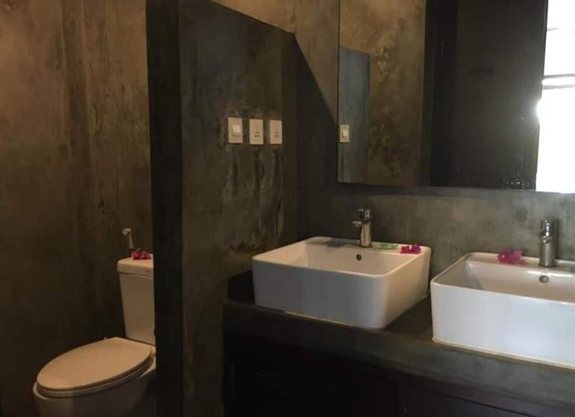 Bathroom Photo