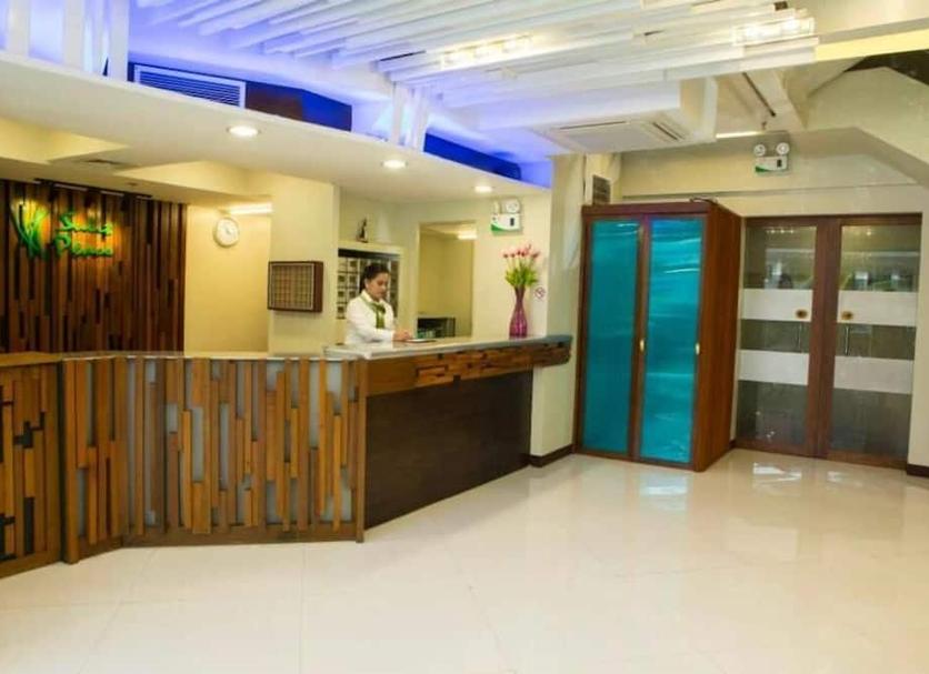Front desk Photo