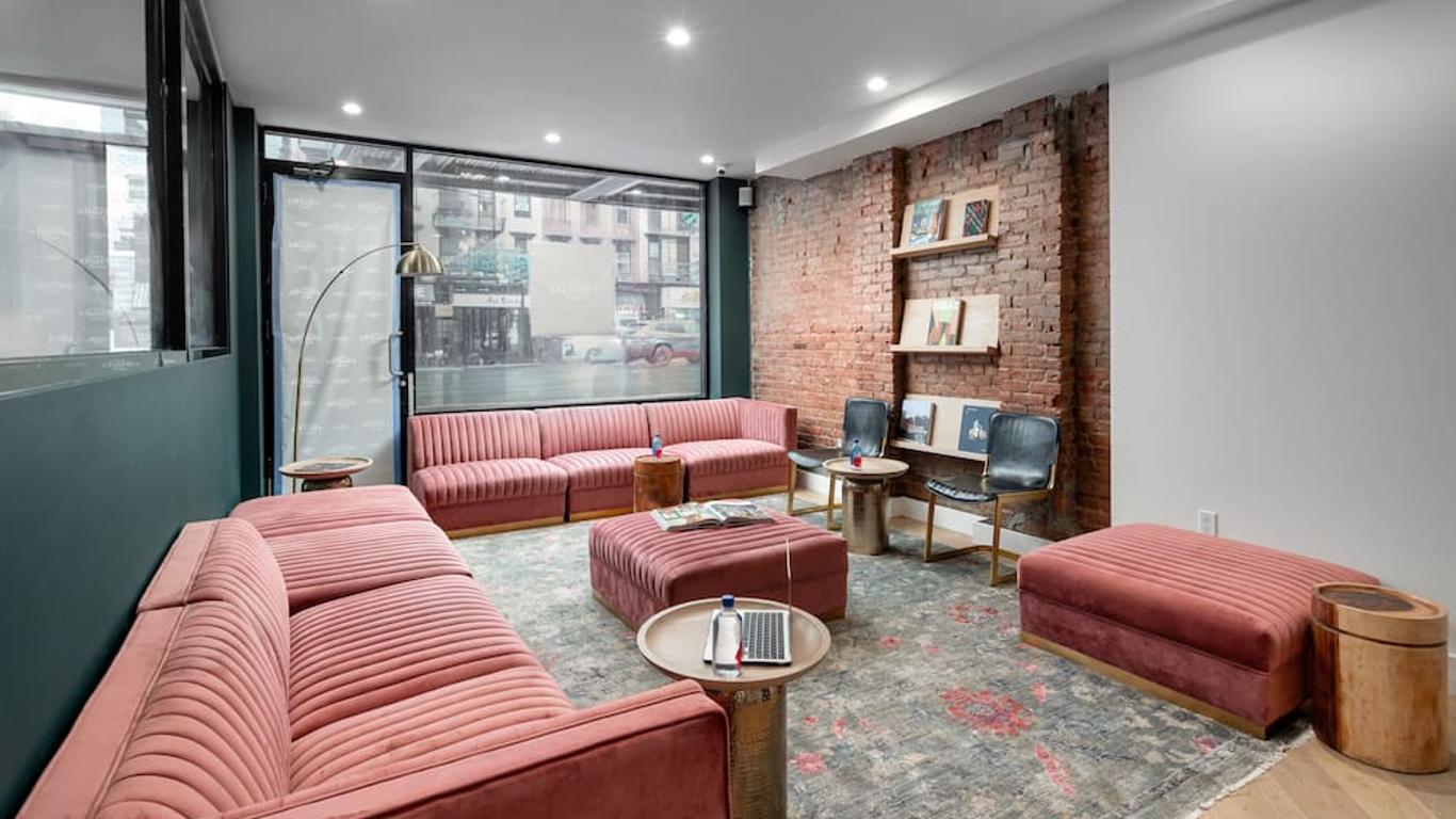 Little Charlie Hotel