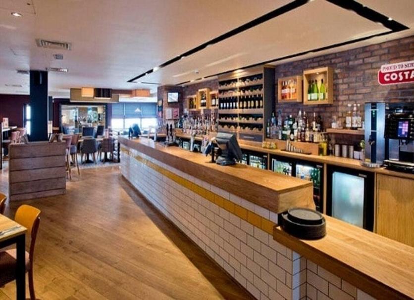 Bar Photo
