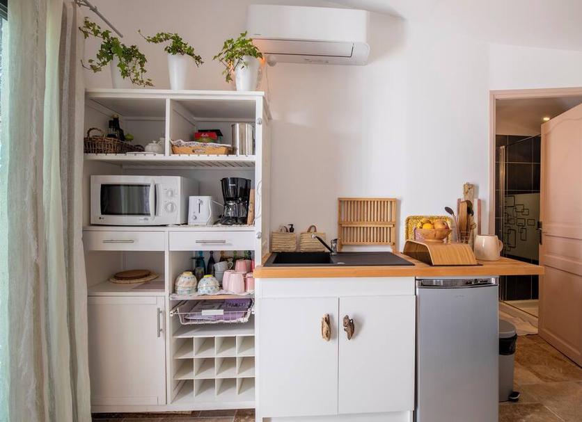Kitchen Photo