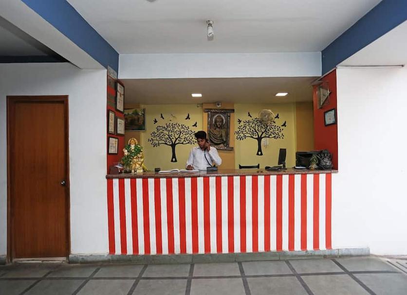 Front desk Photo