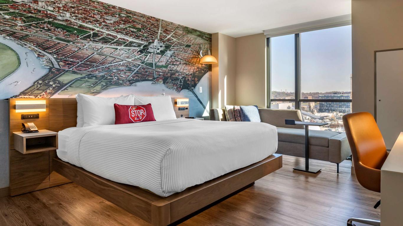 Cambria Hotel Washington D.C. Navy Yard Riverfront