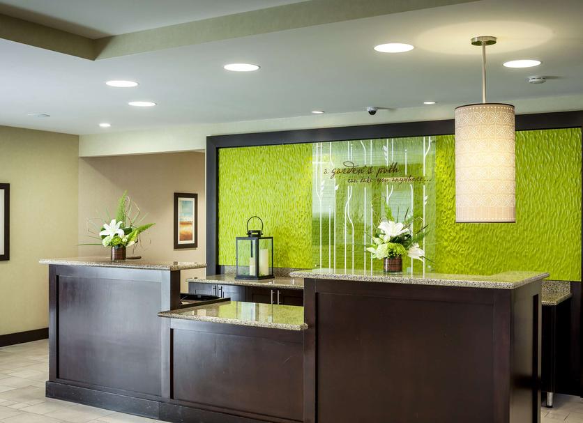 Front desk Photo