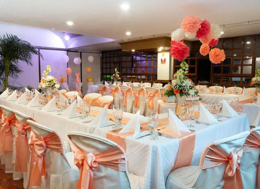 Banquet hall Photo