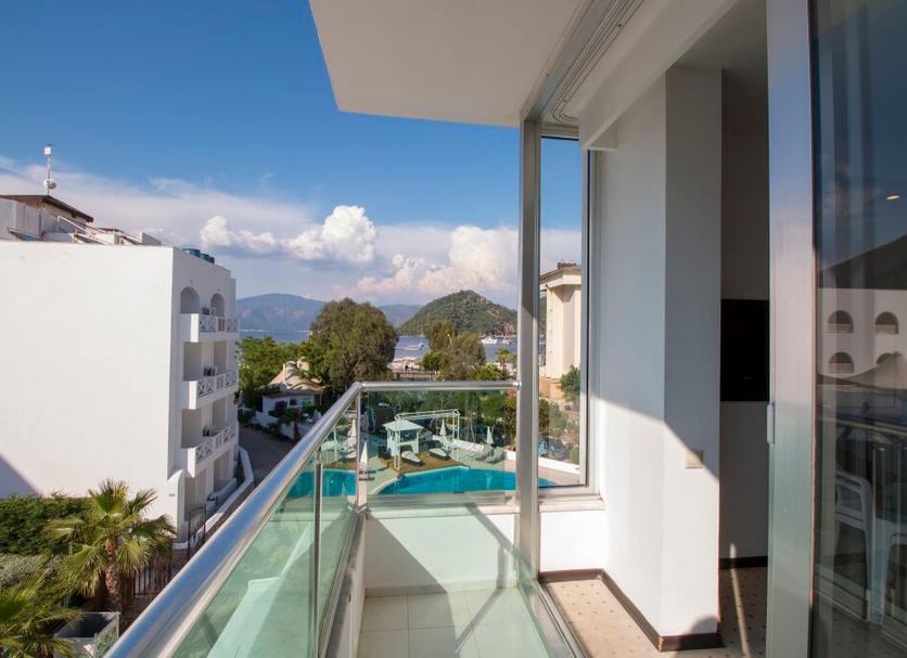 Balcony Photo