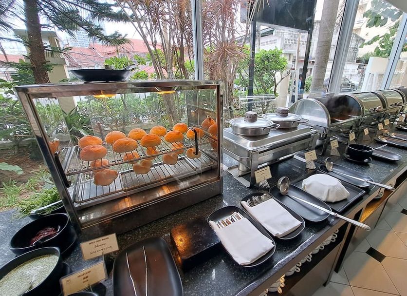 Buffet Photo