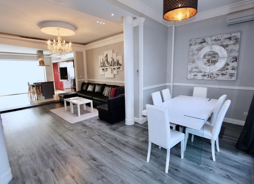 Dining room Photo