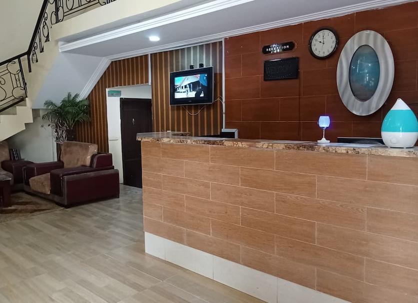 Front desk Photo