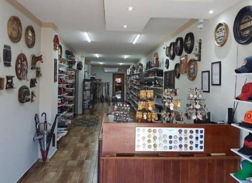 Shop Photo