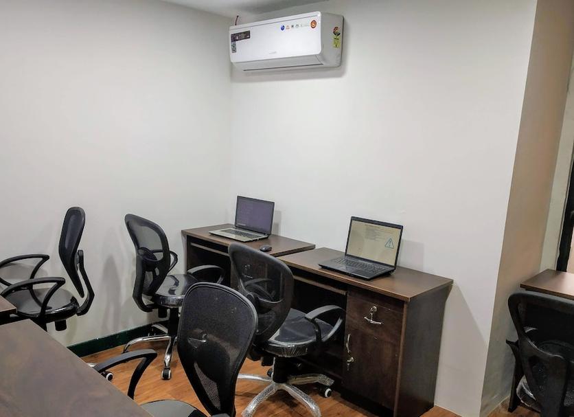 Business center Photo