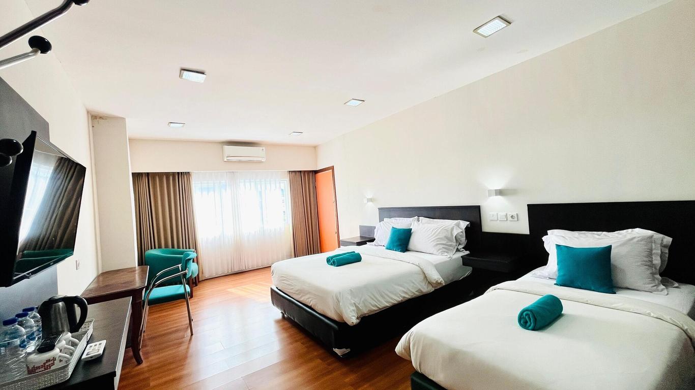 City Hotel
