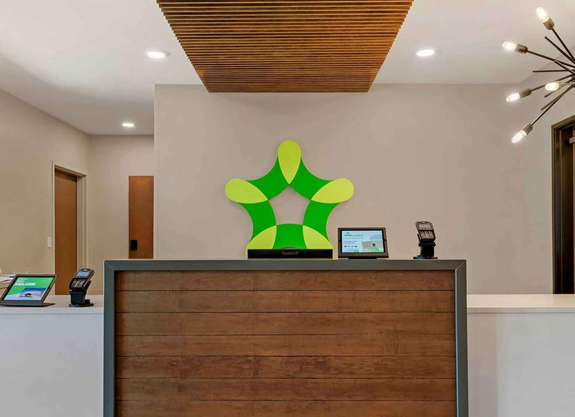 Front desk Photo