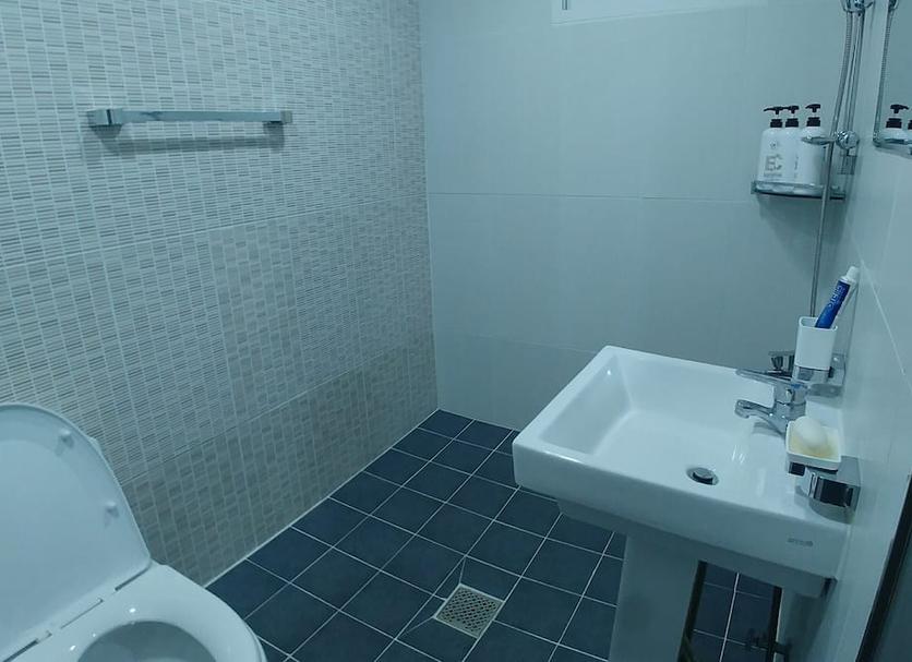 Bathroom Photo