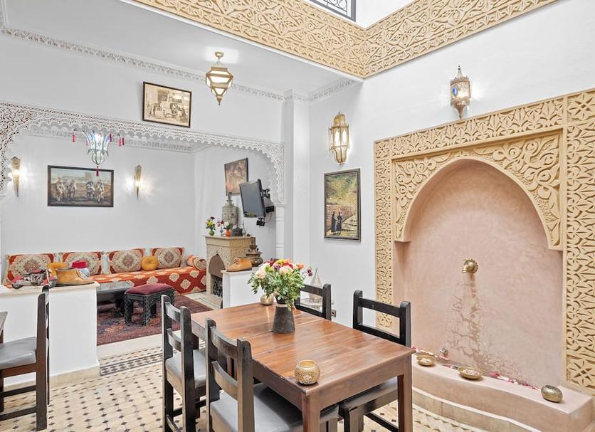 Dining room Photo