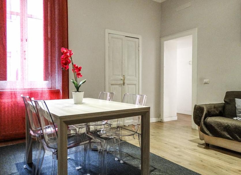 Dining room Photo