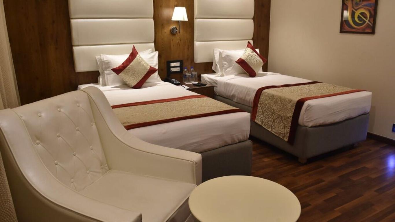 Ss Lumina Hotel