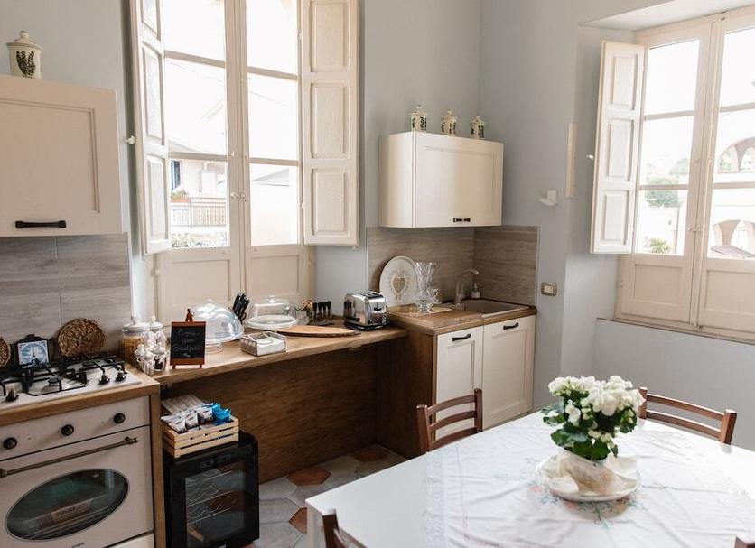 Kitchen Photo