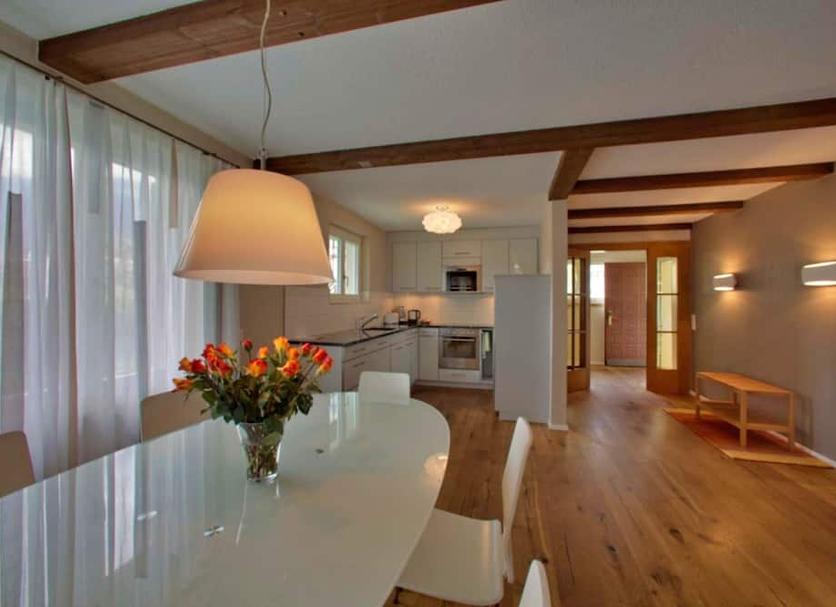 Dining room Photo