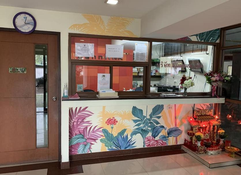 Front desk Photo