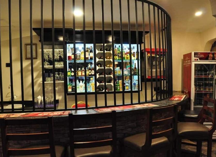 Bar Photo