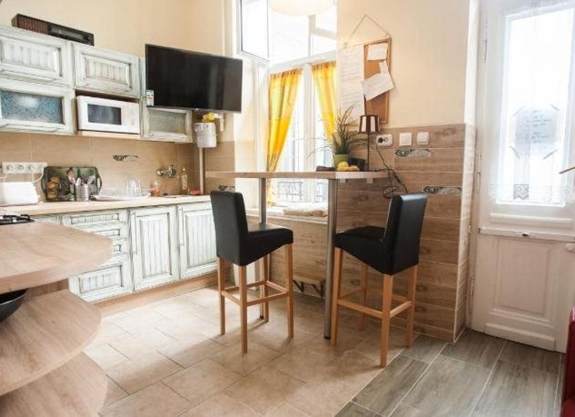 Kitchen Photo