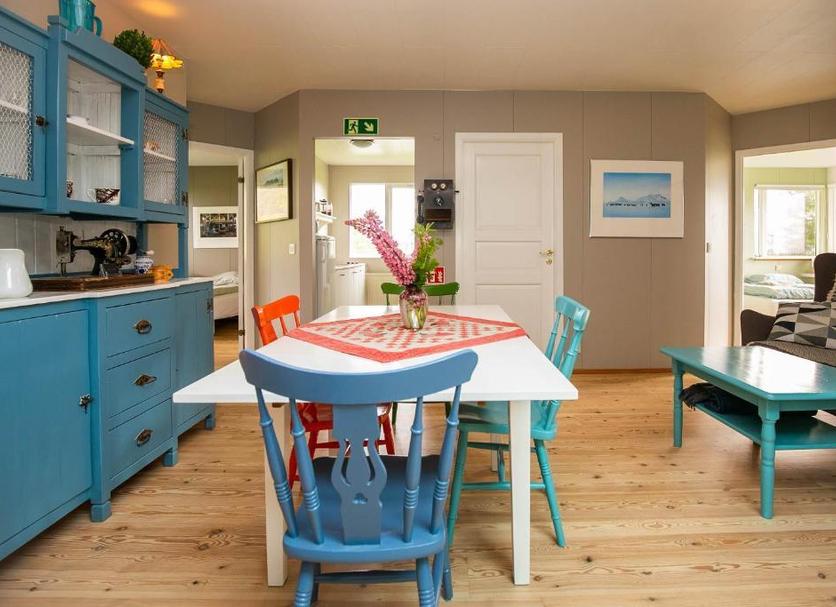 Dining room Photo